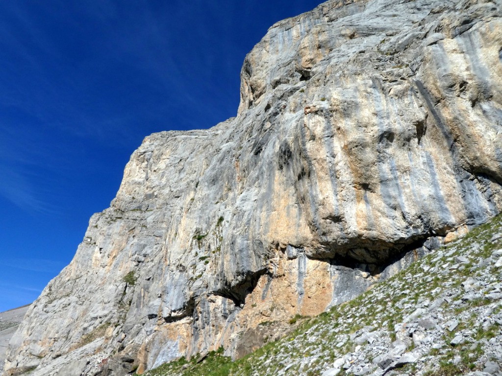 Ambiance dolomitique sous la Grande Séolane