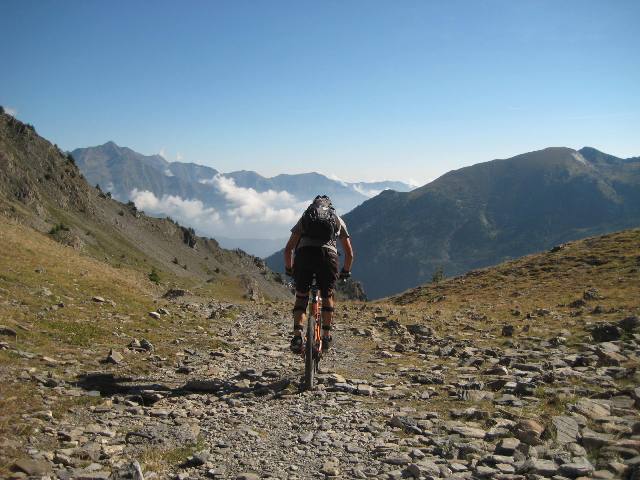 #2 Descente côté italien : le début des 600m de bonheur. Descente côté italien : le début des 600m de bonheur.