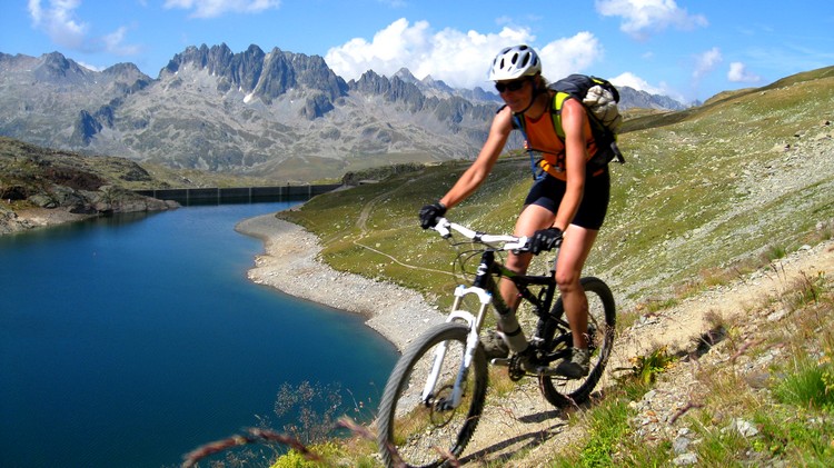 #7 Lac Bramant : Anne-Cé sur fond d Lac Bramant : Anne-Cé sur fond d'Aiguilles de l'Argentière