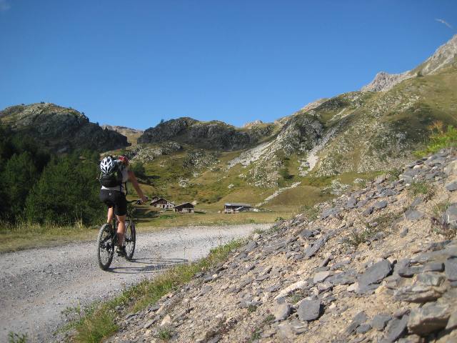 #1 Arrivée à l Arrivée à l'Eychaillon : De vrais billards les pistes dans le coin...