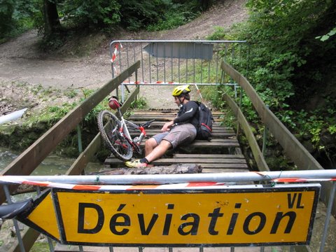#2 entrée dans le monde naturel : c entrée dans le monde naturel : c'était pourtant une déviation VL, pas VTT...