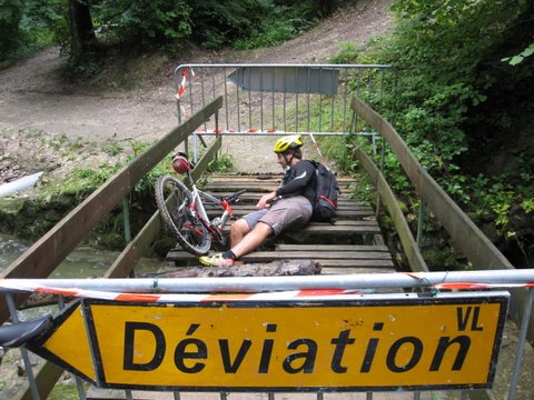 entrée dans le monde naturel : c'était pourtant une déviation VL, pas VTT...