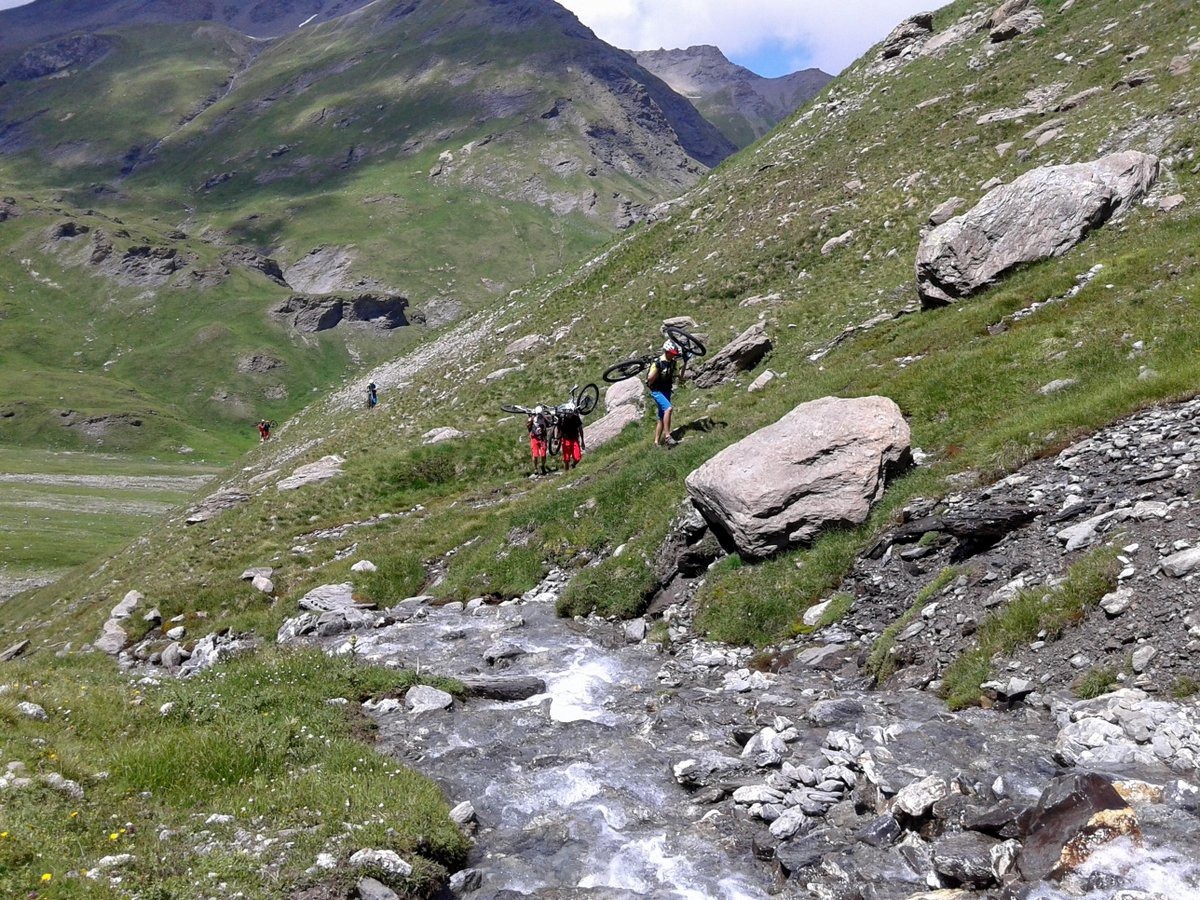 #7 portage pour monter au col Pelouse portage pour monter au col Pelouse