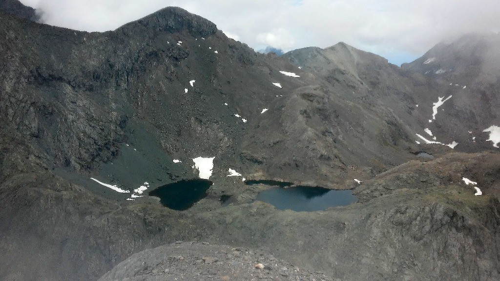 Lacs de l'Autaret et Pointe des Lauses Noires depuis le sommet de la pointe Costans
