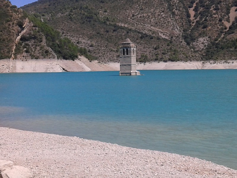 Au frais à l'embalse da Mediano.