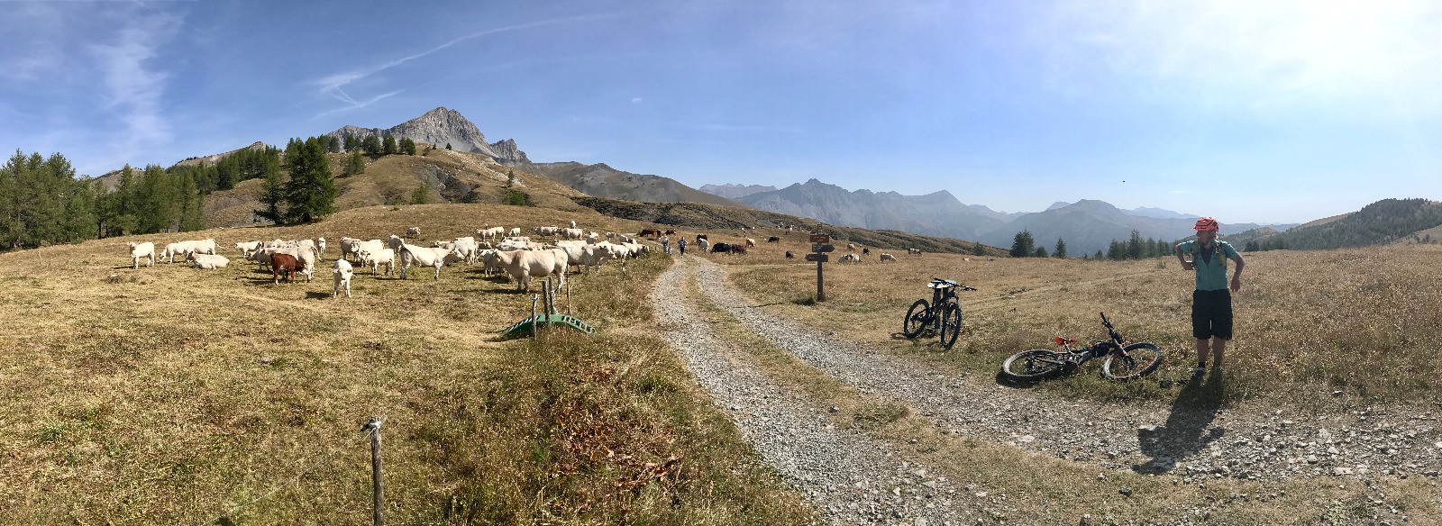 #12 pano vers le Nord, l pano vers le Nord, l'Encombrette au fond