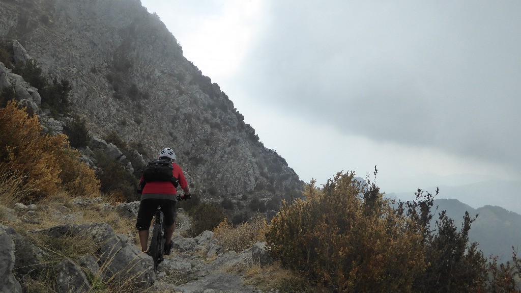 La descente commence