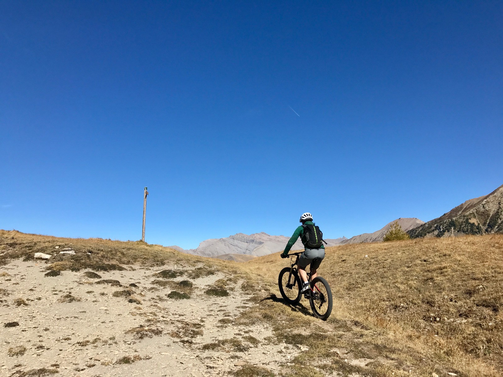 Arrivée au col de Vachière/ Chalufy avec vue imprenable sur la montagne sacrée de l'Estrop