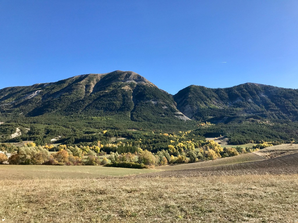 #40 Vue sur le Cordeil et ses lignes pour cet hiver Vue sur le Cordeil et ses lignes pour cet hiver