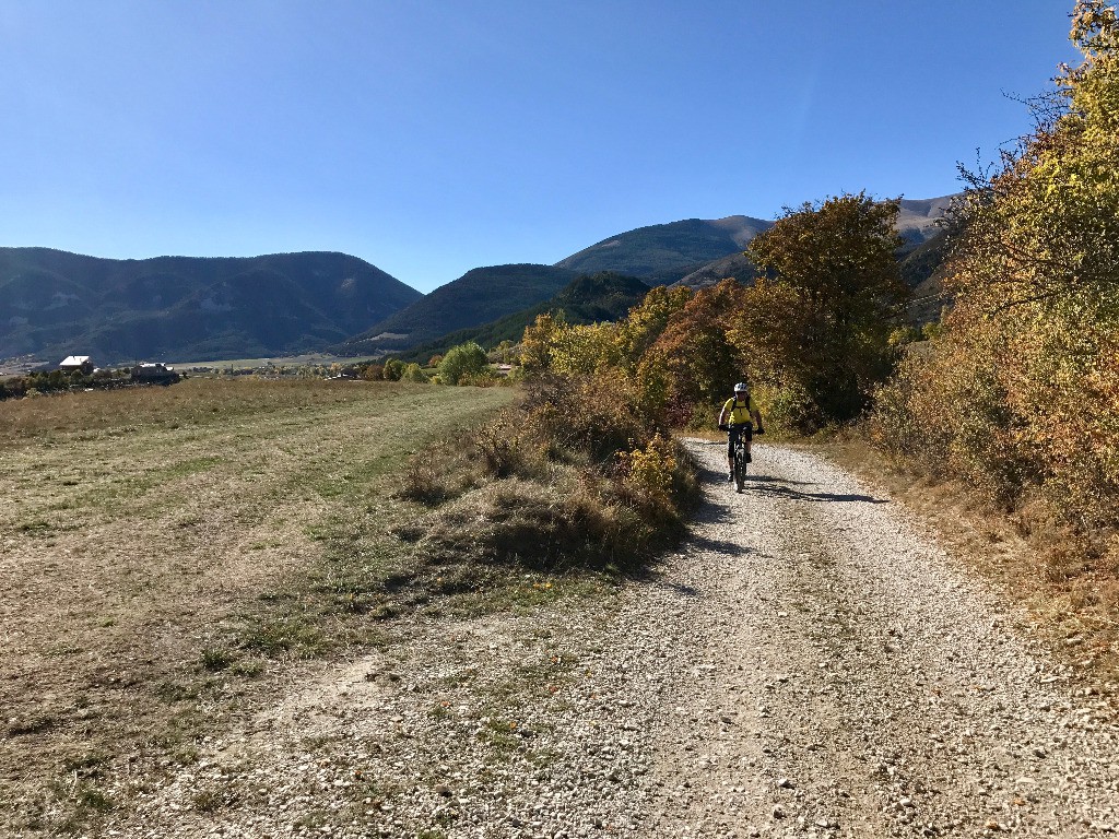 Sur la piste du Moustier