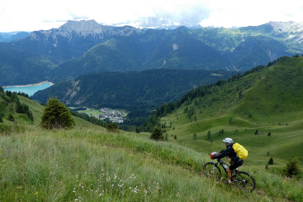 Magnifique sentier au dessus de Sauris.