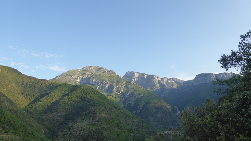 #1 Peïrevieille et Toraggio au matin Peïrevieille et Toraggio au matin