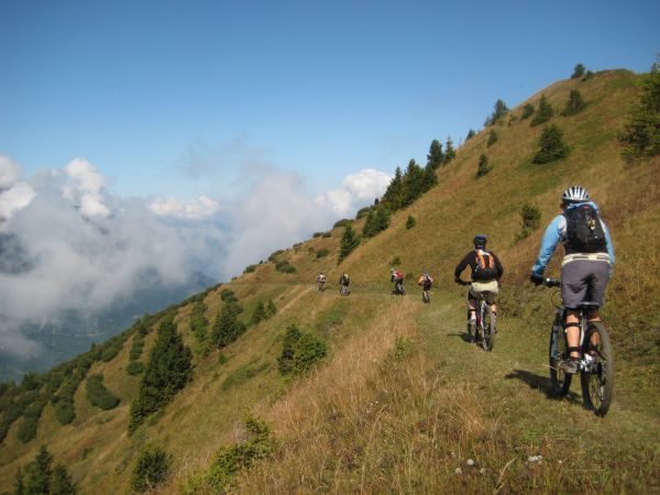 #4 La troupe : Pour l La troupe : Pour l'instant c'est pas gras et au soleil !