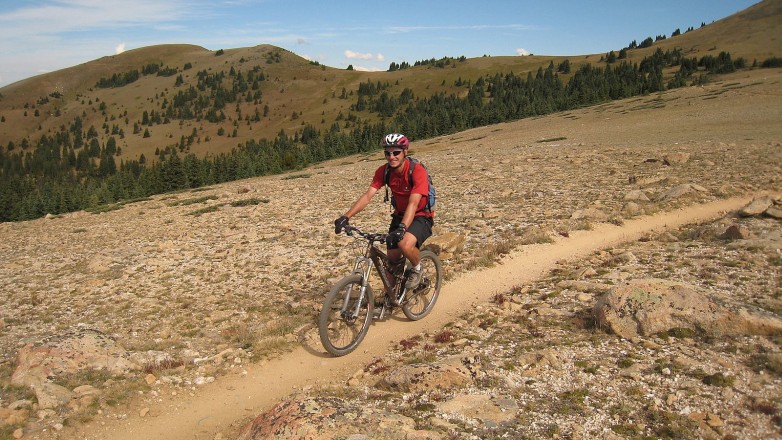 #1 Monarch Crest Trail : Le sentier suit la crête Monarch Crest Trail : Le sentier suit la crête