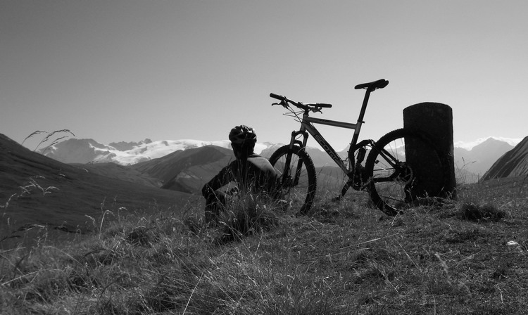 #12 Echine de Praouat : Col de La Valette: contemplation. Echine de Praouat : Col de La Valette: contemplation.