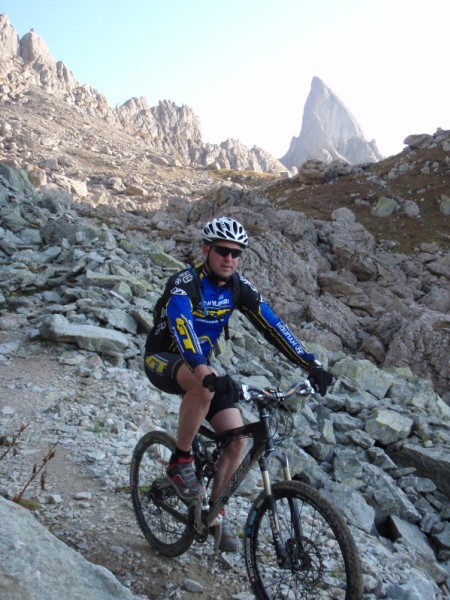 #25 descente du bresson : Seb fait de la Déhaaaaache, derrière la pierra menta descente du bresson : Seb fait de la Déhaaaaache, derrière la pierra menta