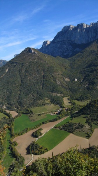 Abbaye de Valcroissant : et col de Ménil depuis le Pas du loup