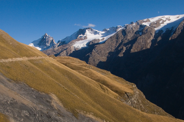 #1 Début de la descente : Les épingles d Début de la descente : Les épingles d'échauffement et la Meije omniprésente