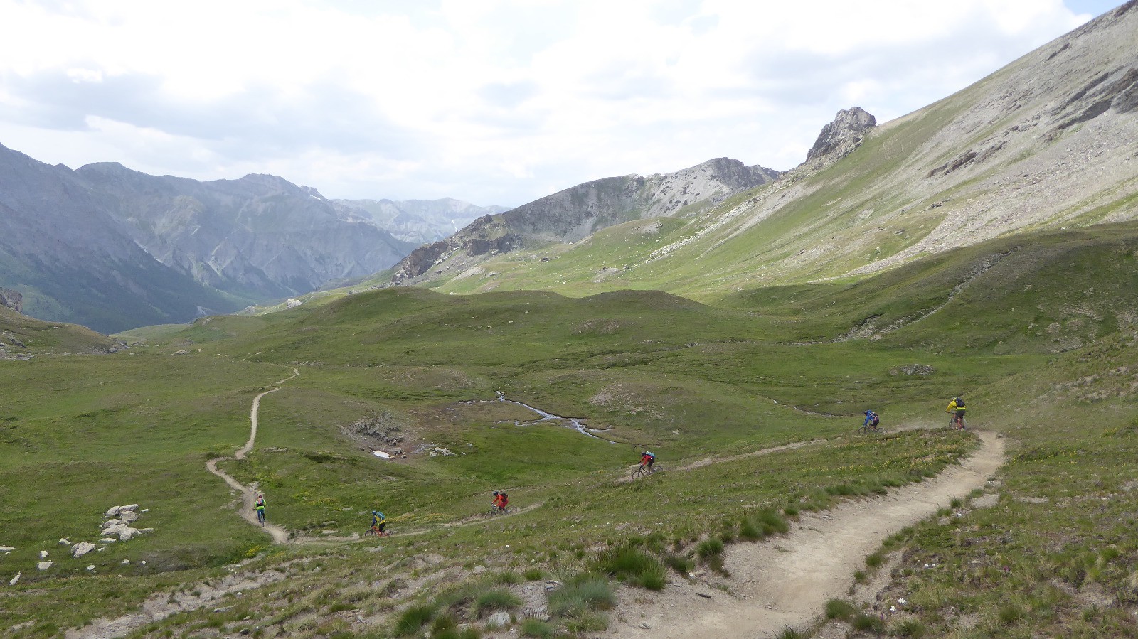 Feu sur ce sentier dont seul le Queyras sait nous statisfaire