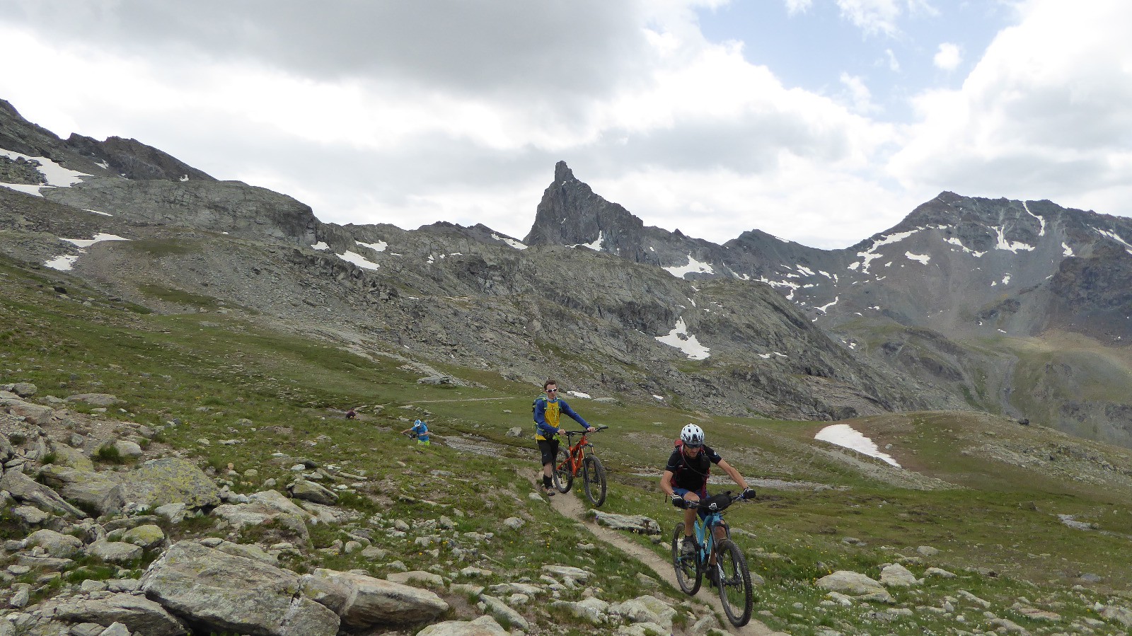 Remontée au Col de St Véran