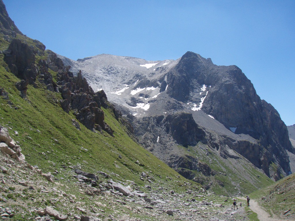 La pointe des Cerces, il reste de la neige