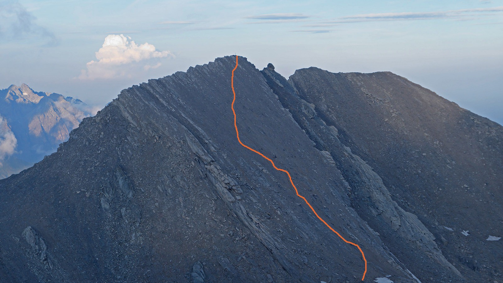#16 vue sur la face SE du Mont de Salsa vue sur la face SE du Mont de Salsa