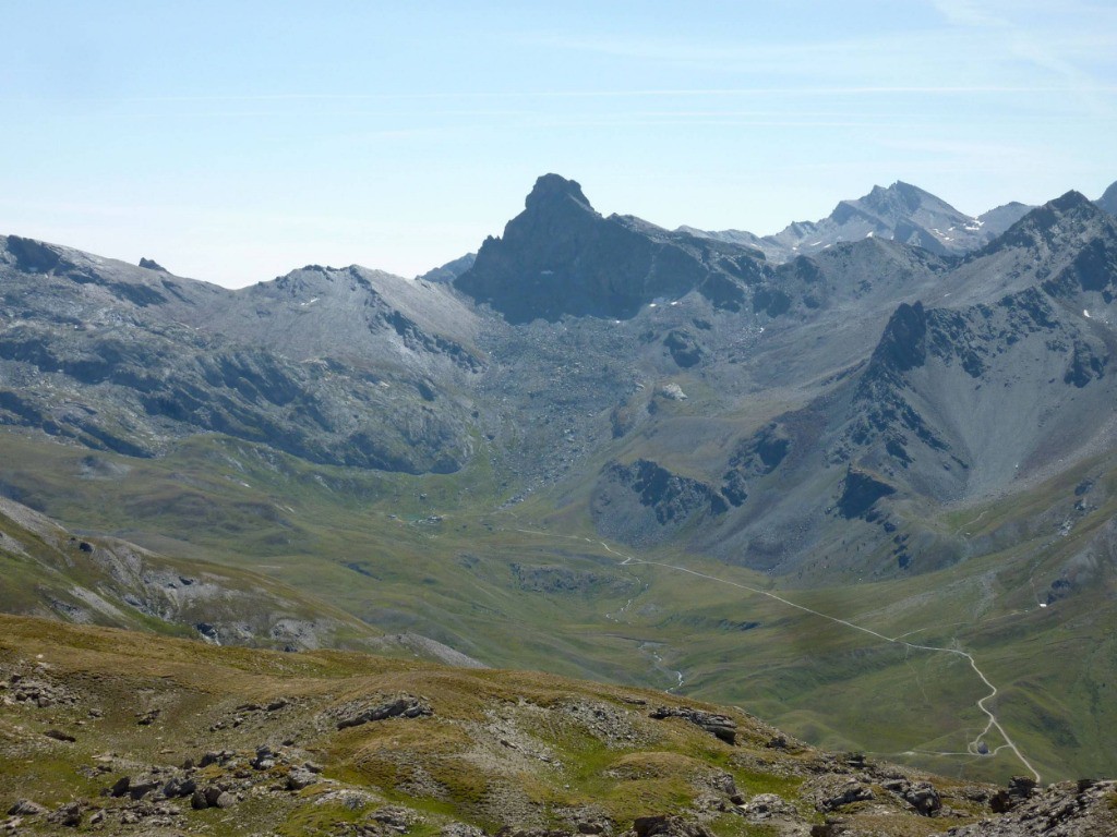 Tete des Toillies et fin d'étape au refuge de la Blanche.