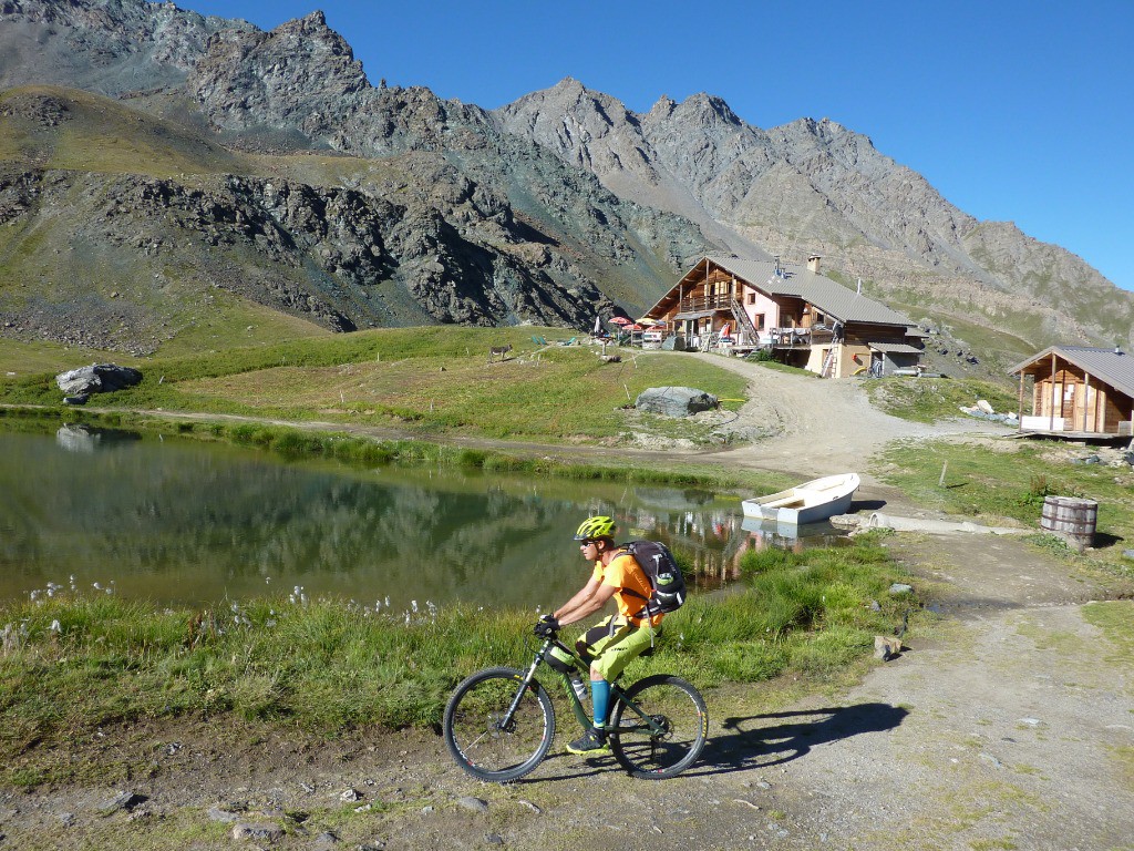 Départ du refuge de la Blanche