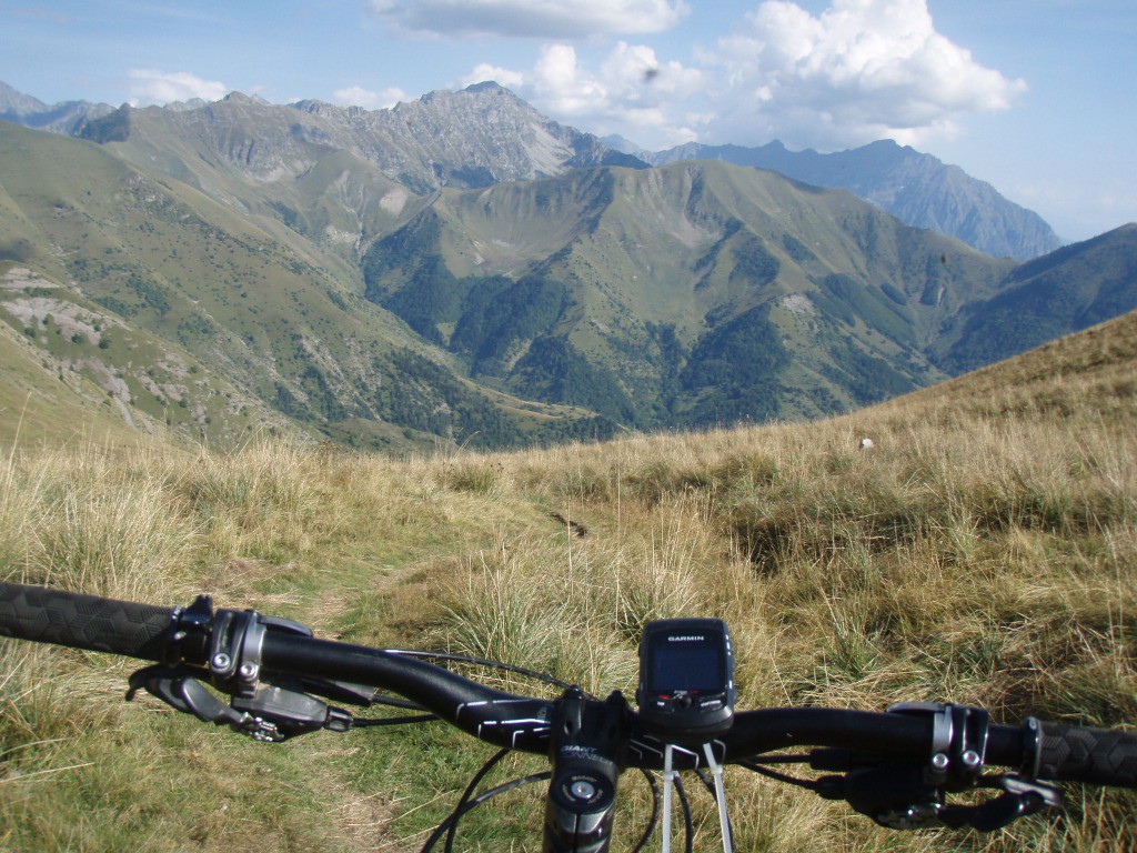 En partant du Col de Lières