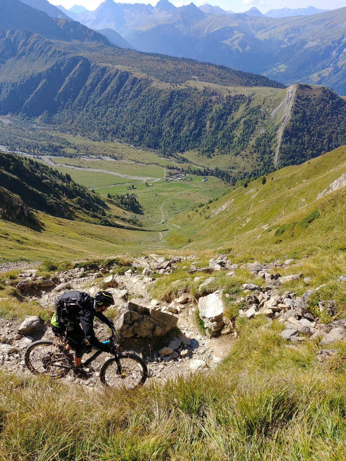 Jour 1 : descente du col de Tricot vers Miage