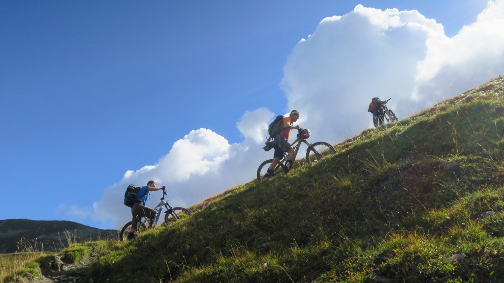 Montée rude au col di Vers