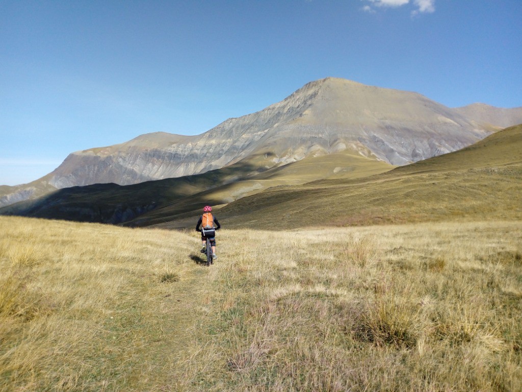 Début de la descente du col de Prés Nouveaux