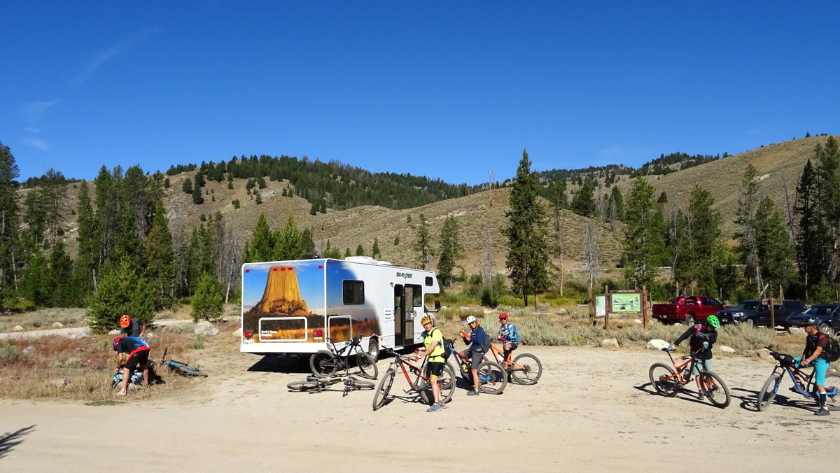 trailhead spacieux (campground)