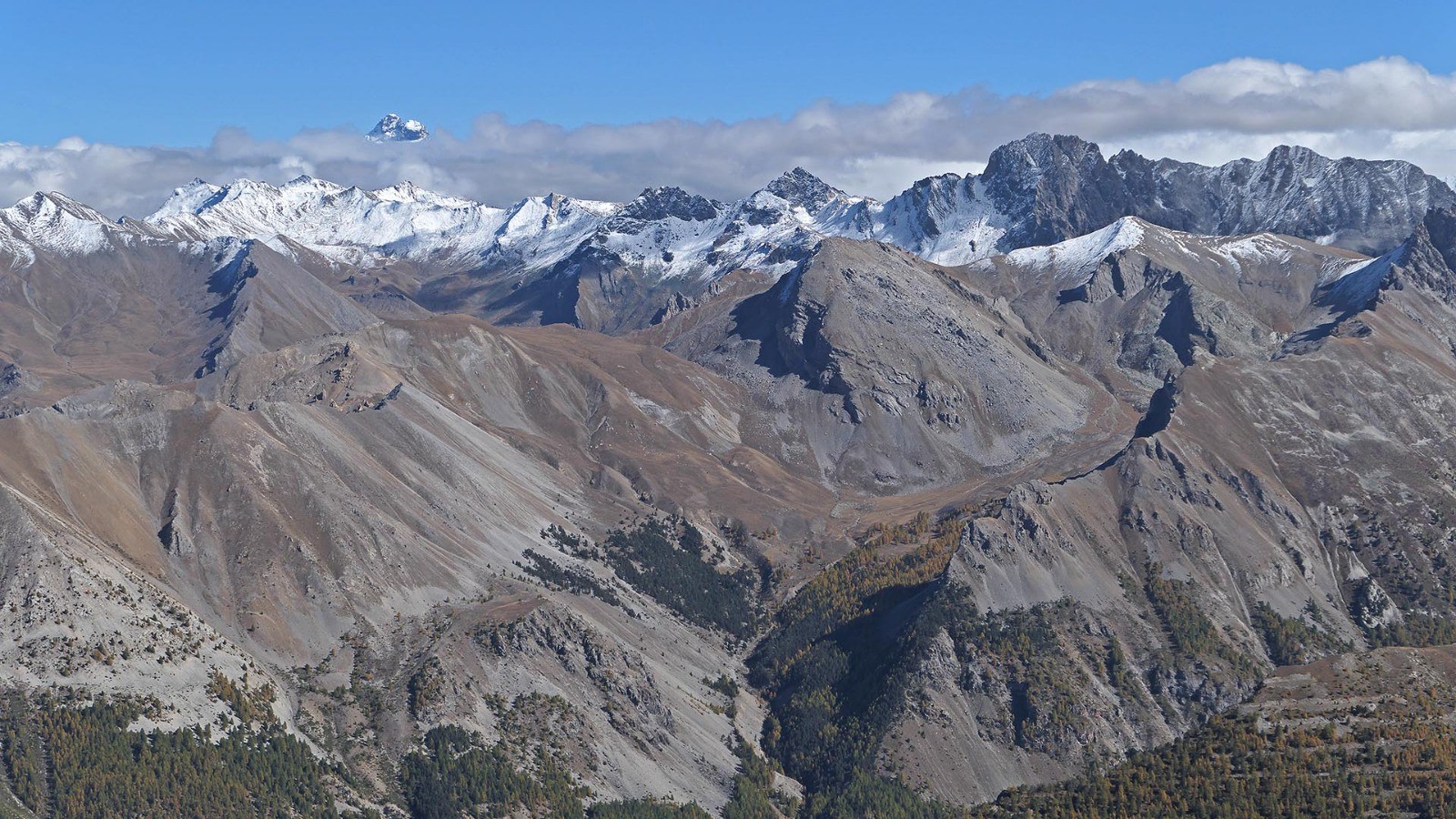 premières neiges sur l'est du Queyras
