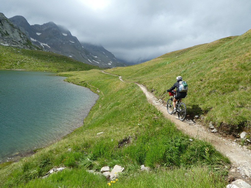 Descente du Maighels pass