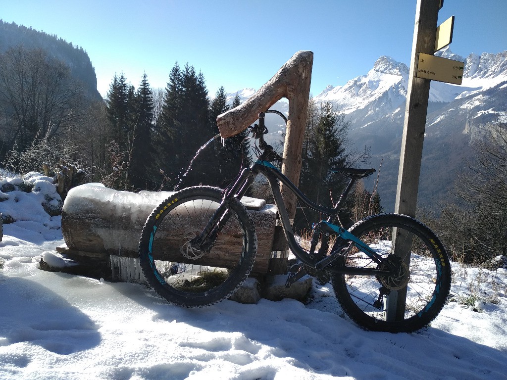 #1 Aux Granges de Luth Aux Granges de Luth