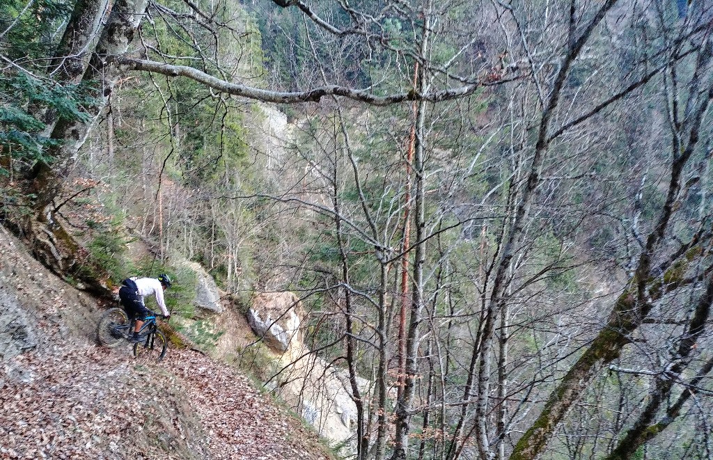 #2 Sentier Granges de Luth > Luth Sentier Granges de Luth > Luth