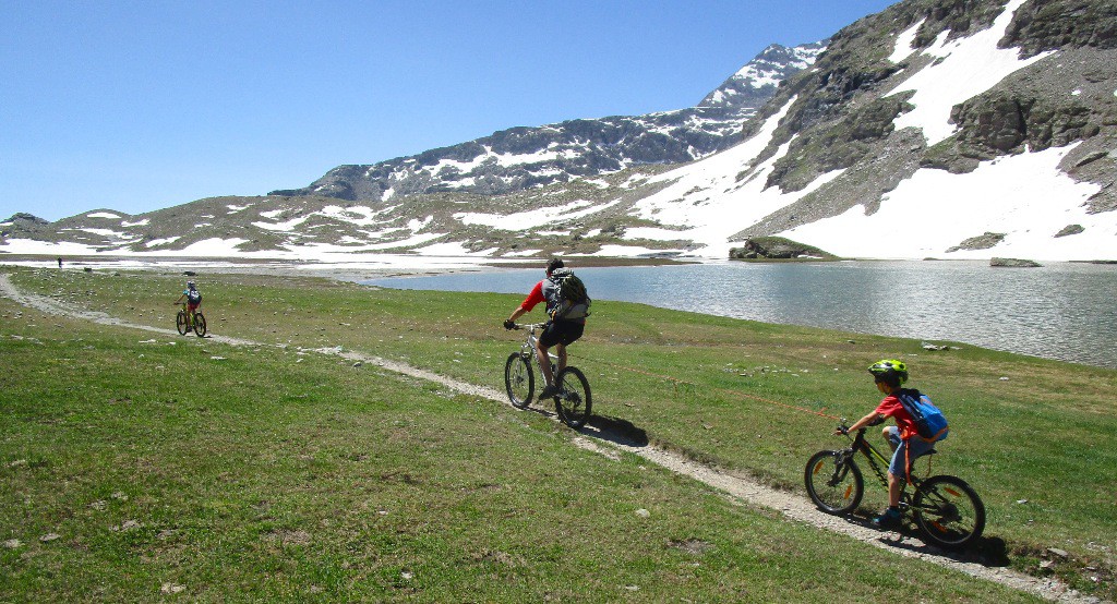 Très agréable sentier en bord de lac