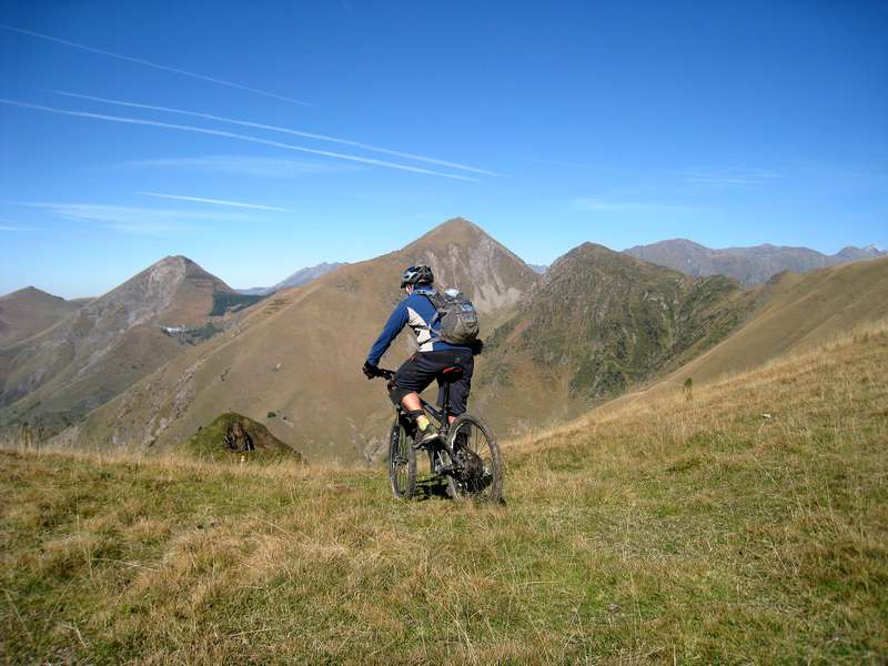 #3 Col des Vachers : Descente face aux immeubles de la Salette Col des Vachers : Descente face aux immeubles de la Salette