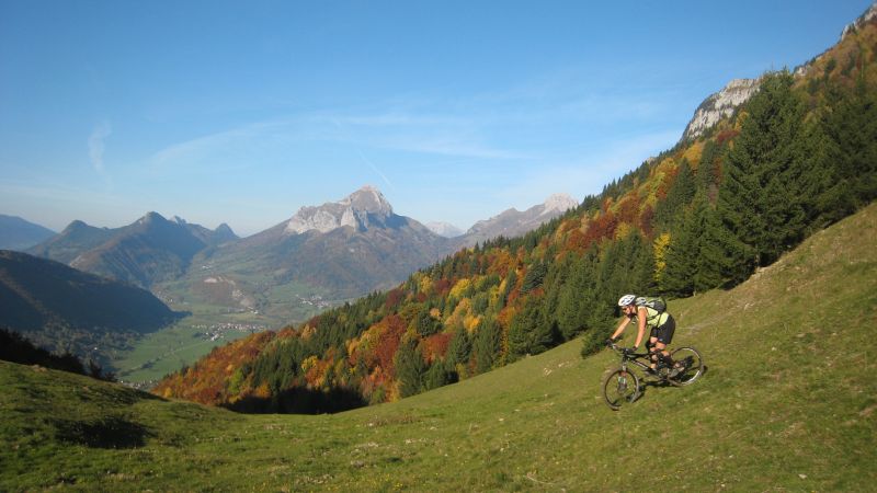 #13 Col du Potat : Et Mont Trelod au fond. Col du Potat : Et Mont Trelod au fond.