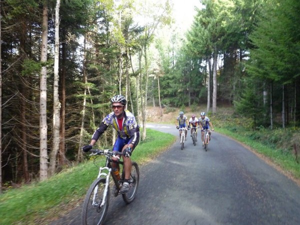 #6 Route : Le peloton s Route : Le peloton s'étire