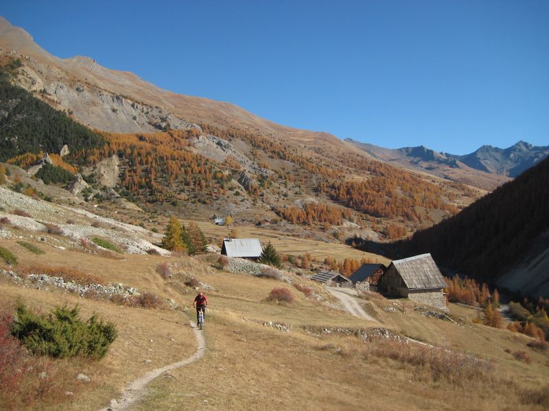 Villard > Bramousse : Dernière montée par un sympathique single après une portion de portage.