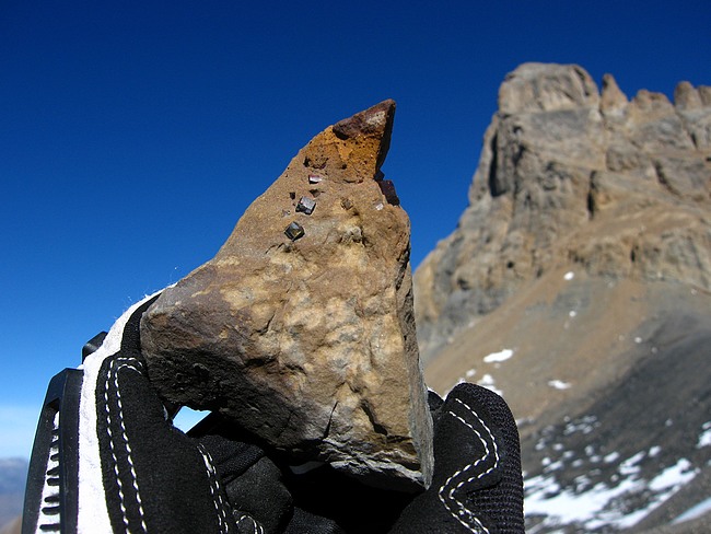 Lombard : Aiguille Occidentales d'Arve et inclusions de pyrite