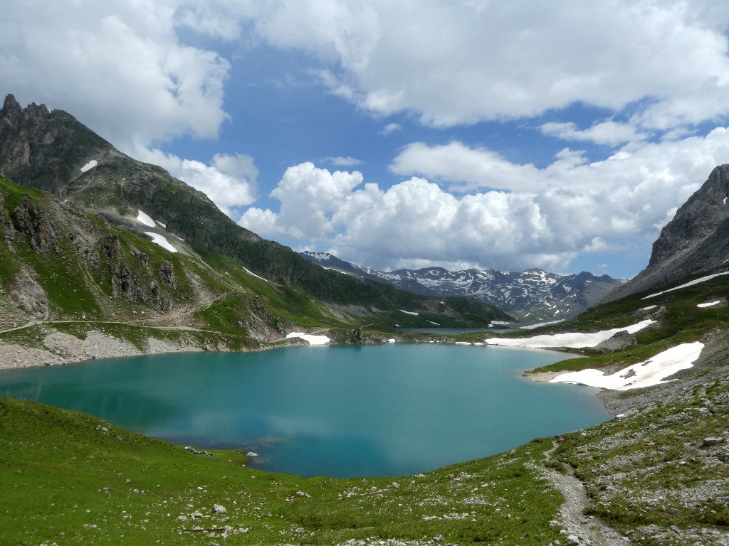 Lac du Grand Ban depuis le col des Rochilles