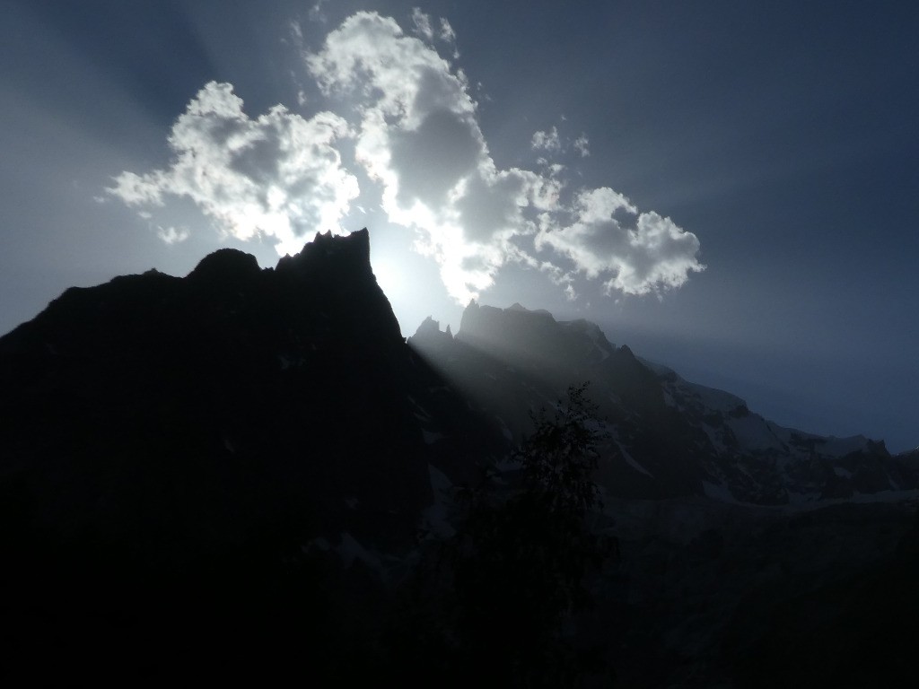 Le Mont Blanc nous fait de l'ombre !