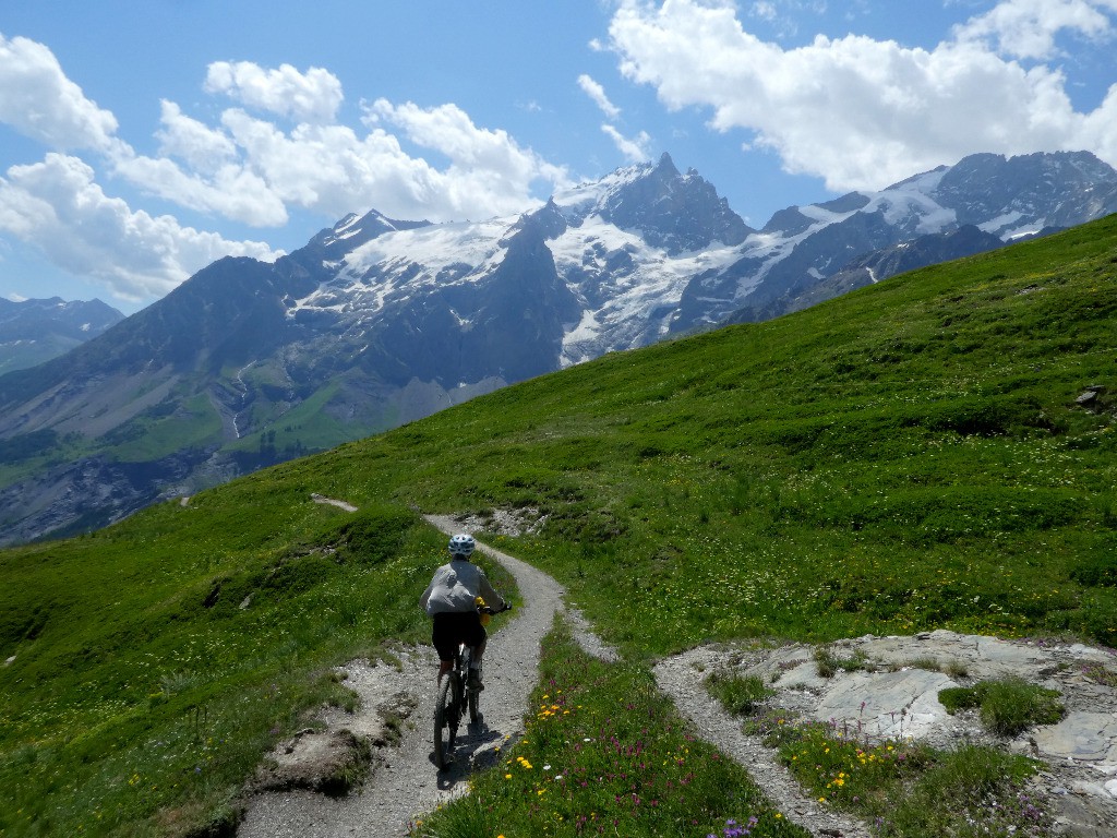 Sous la Meije, descente sur le Chazelet