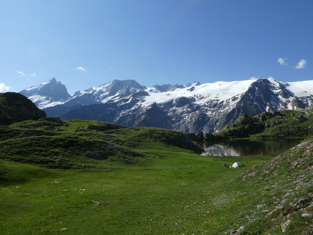 #47 Bivouac au lac Lérié Bivouac au lac Lérié