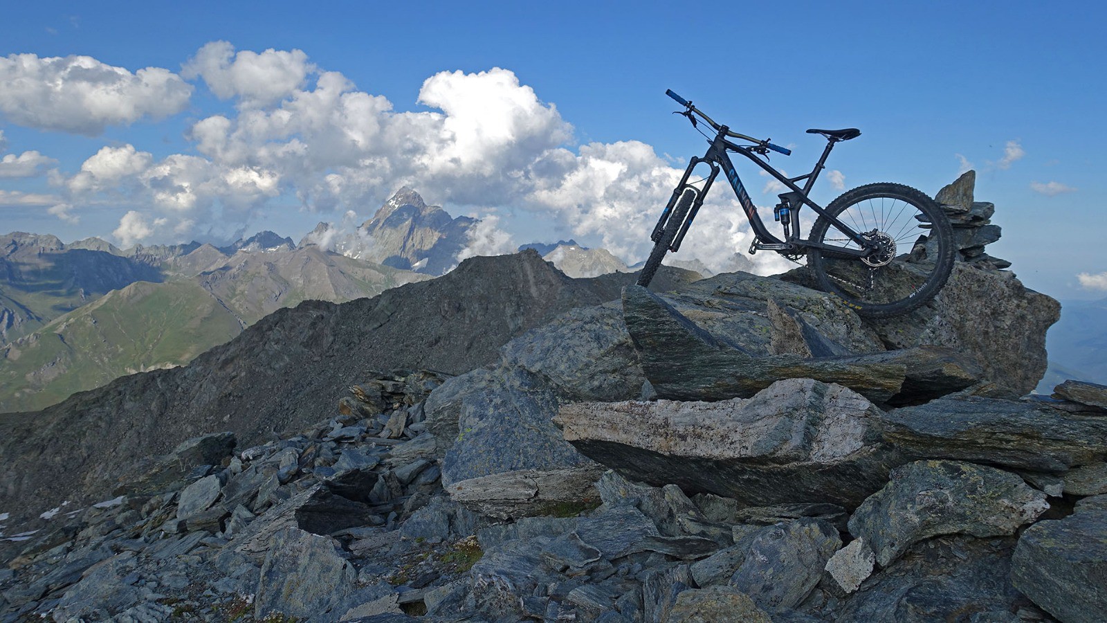 #19 Cime du Loup Cime du Loup