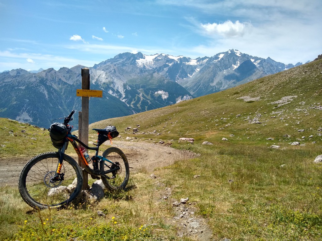 #16 J3 - Sous le Col des Buffères, face aux Ecrins J3 - Sous le Col des Buffères, face aux Ecrins