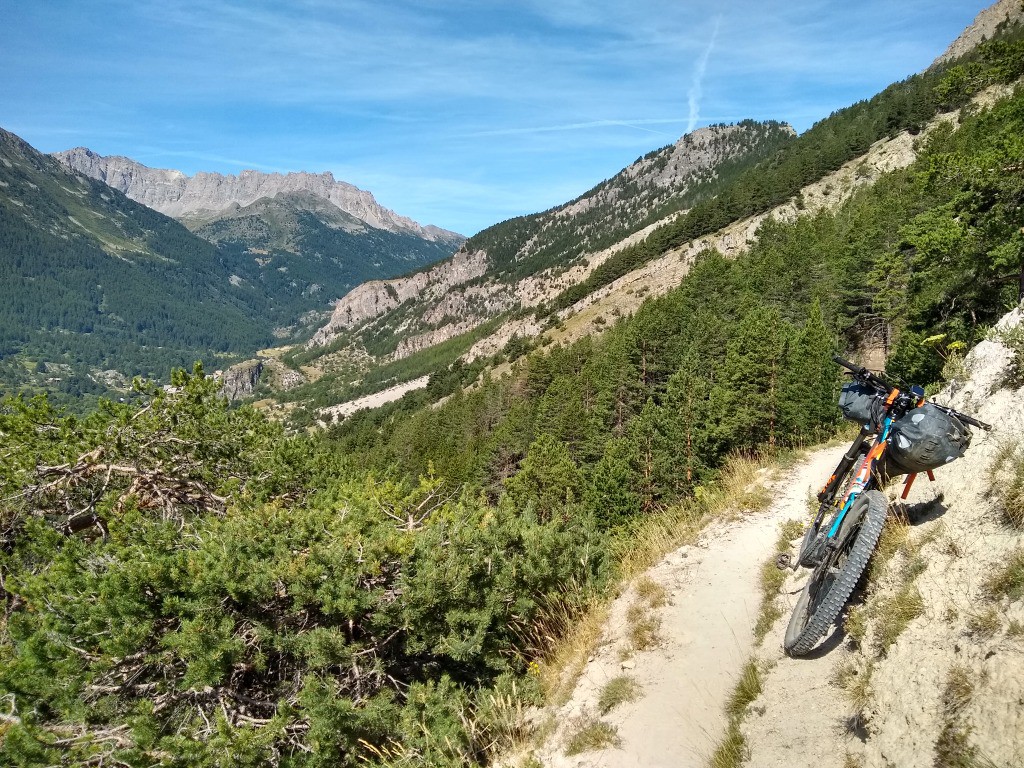 #23 J4 - Descente en balcon sur Névache J4 - Descente en balcon sur Névache